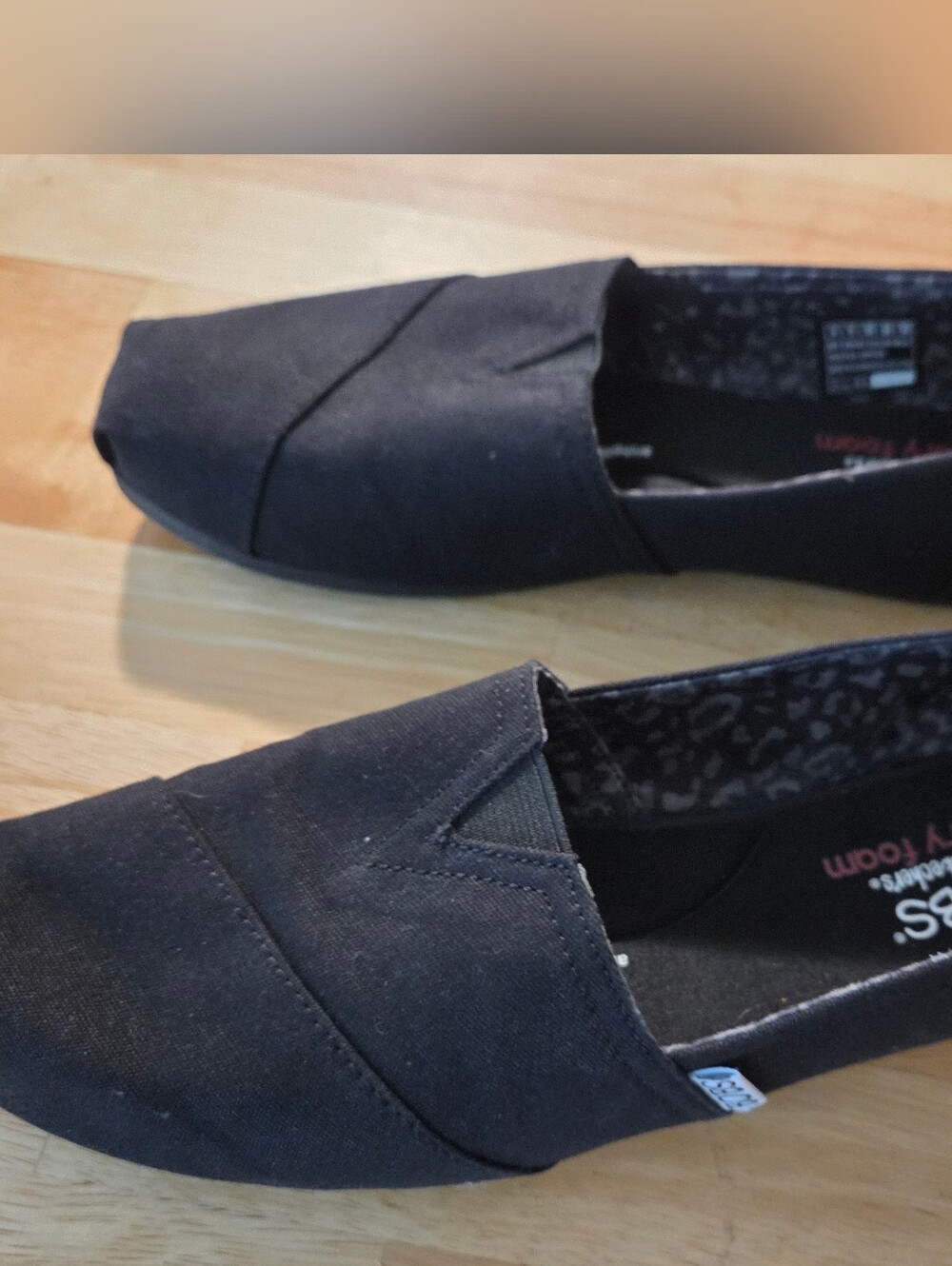 Bobs by Sketchers Memory Foam arch pillow ladies black shoes size 9 NEW